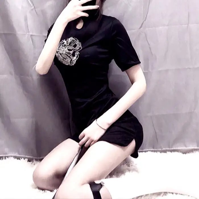兰闺飞尸